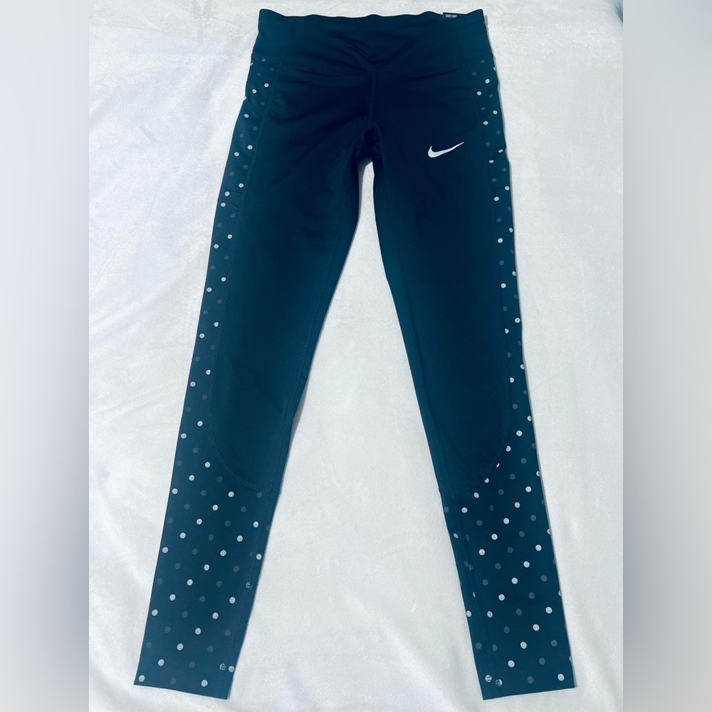 NWT Nike Women's Polka Dot Leggings Size Small